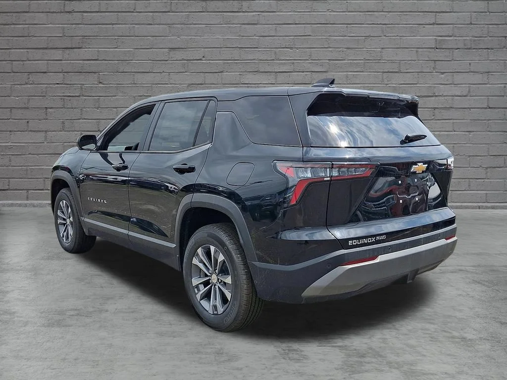 New 2026 Mosaic Black Metallic Chevrolet LT image 6