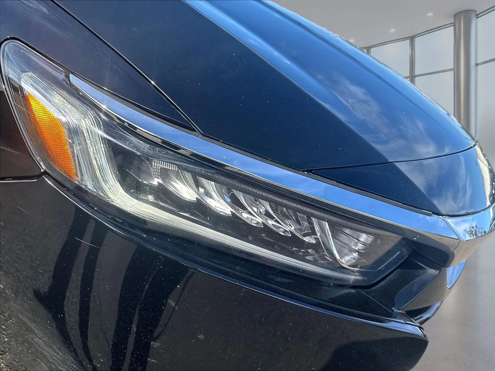 Used 2018 Crystal Black Pearl Honda EX-L 2.0T image 35