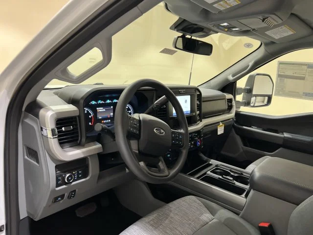 New 2026 White Ford XLT image 9