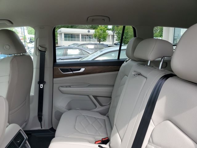 New 2026 Black Volkswagen 2.0T SE image 10