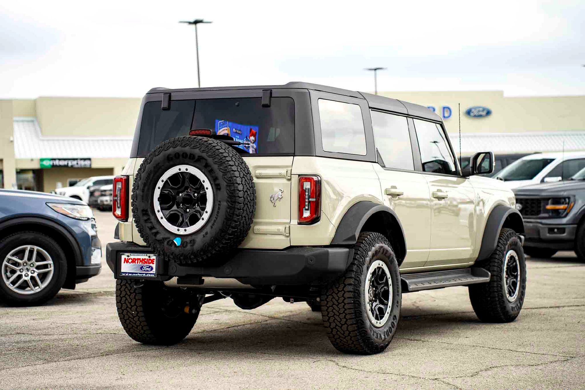 New 2025 Desert Sand Ford Outer Banks image 4