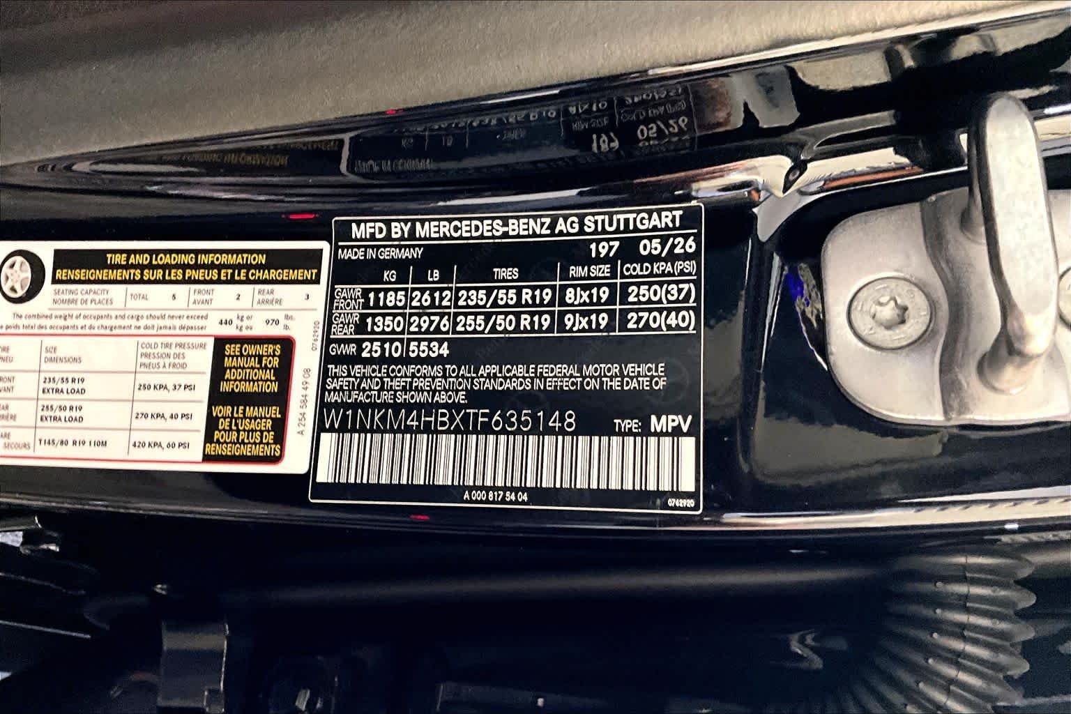 New 2026 Obsidian Black Metallic Mercedes-Benz GLC 300 image 12