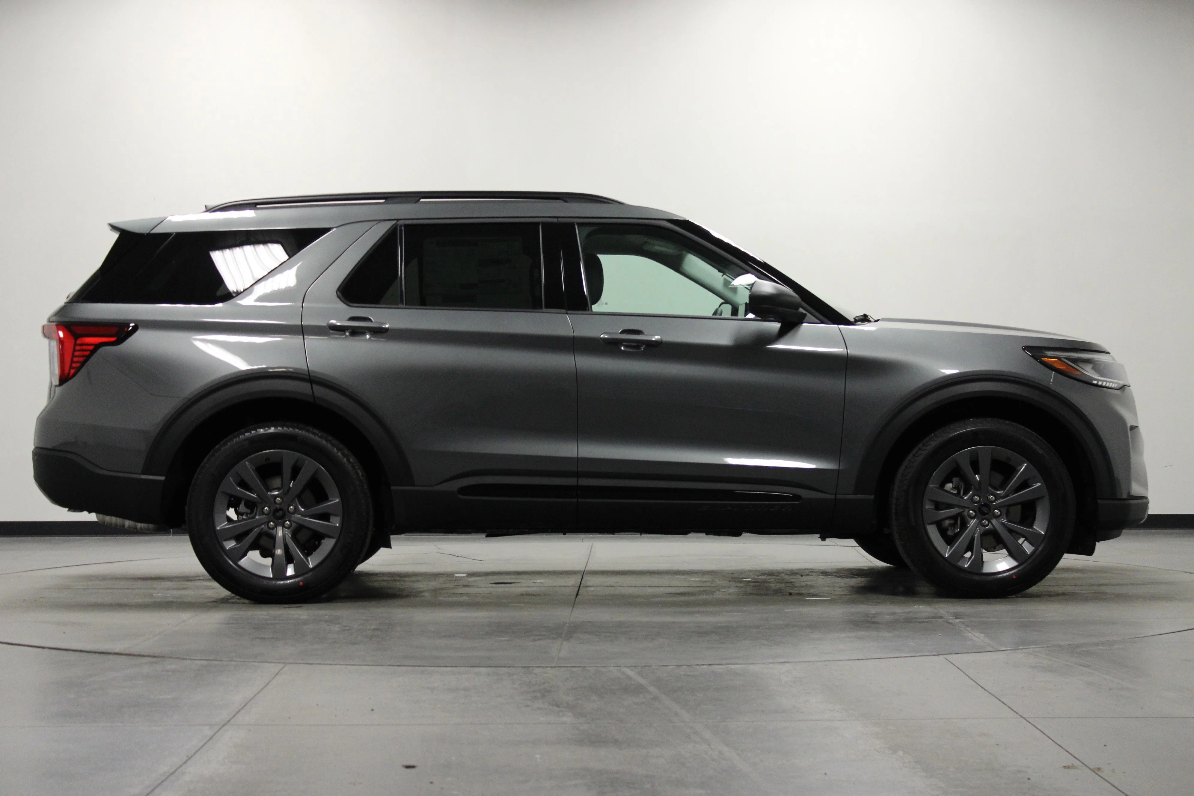 New 2026 Carbonized Gray Metallic Ford Active image 3