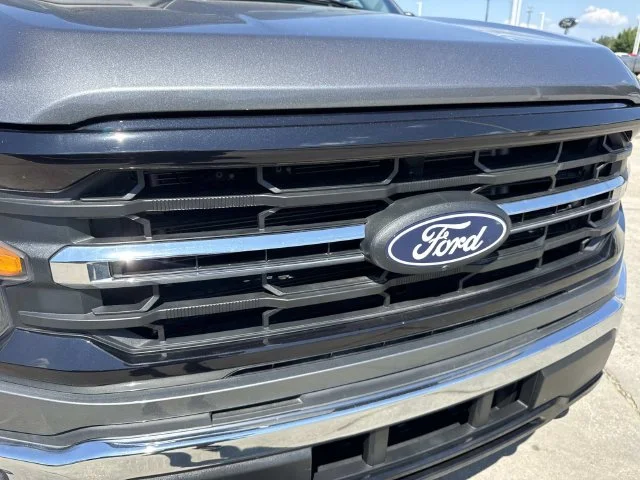 Used 2024 Gray Ford XLT image 4