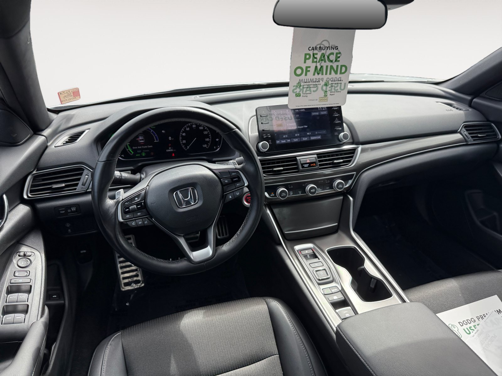 Used 2022 Lunar Silver Metallic Honda Sport image 15