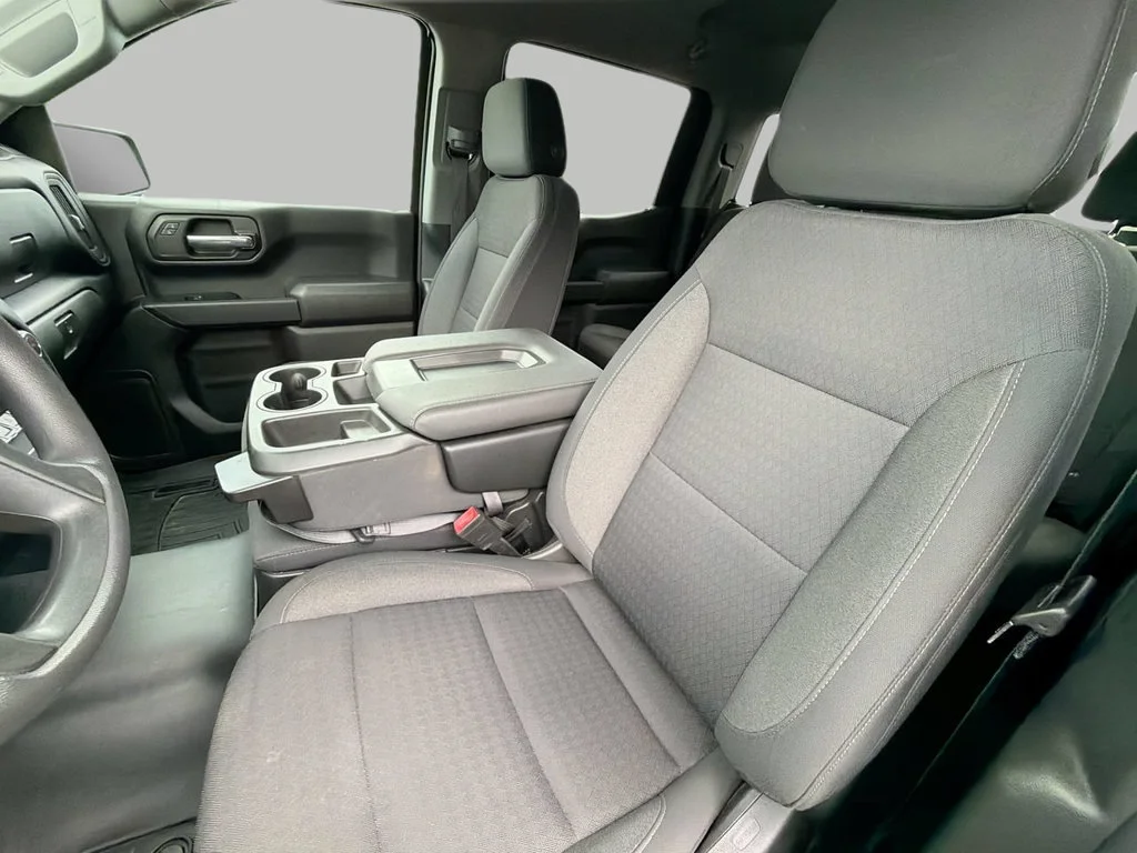 Used 2022 Black Chevrolet Custom image 16