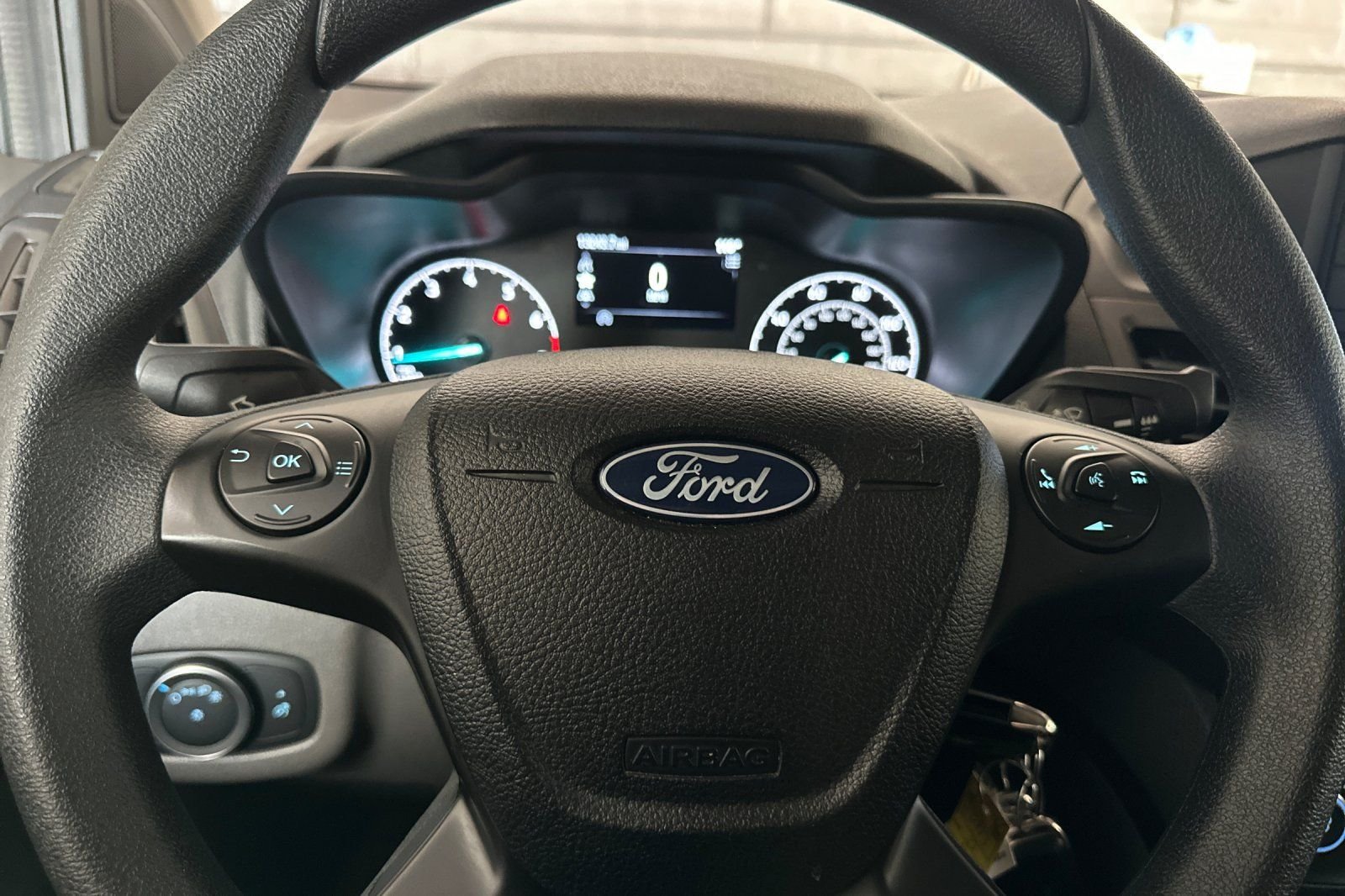 Used 2023 Silver Ford XL image 23