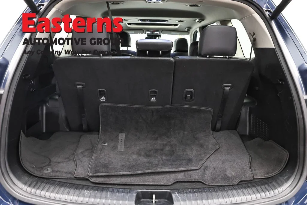 Used 2025 Black Kia S image 9