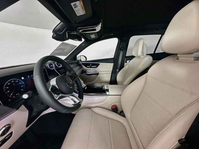 New 2027 Polar White Mercedes-Benz GLC 300 image 21