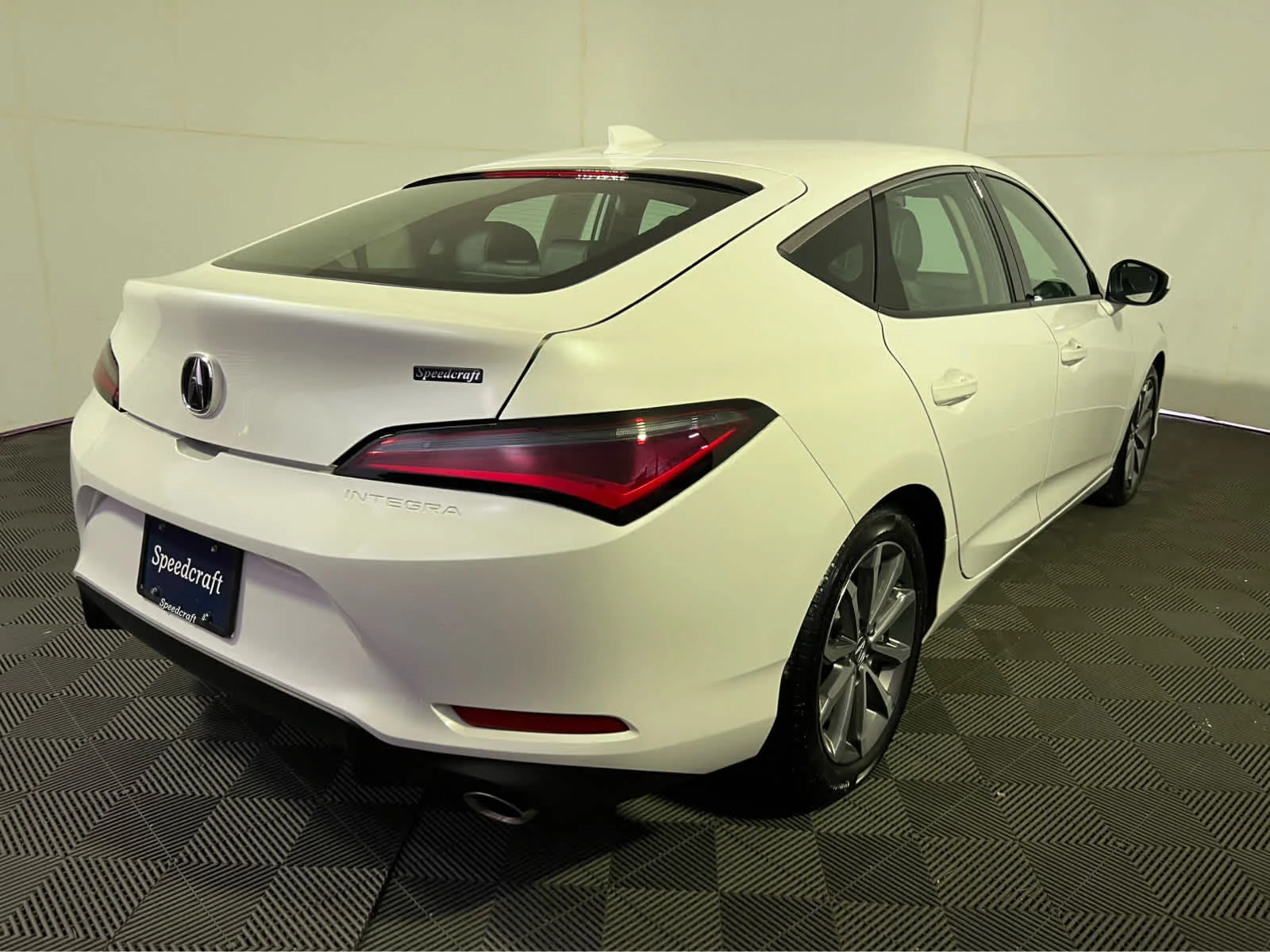 Used 2026 Platinum White Pearl Acura  image 7