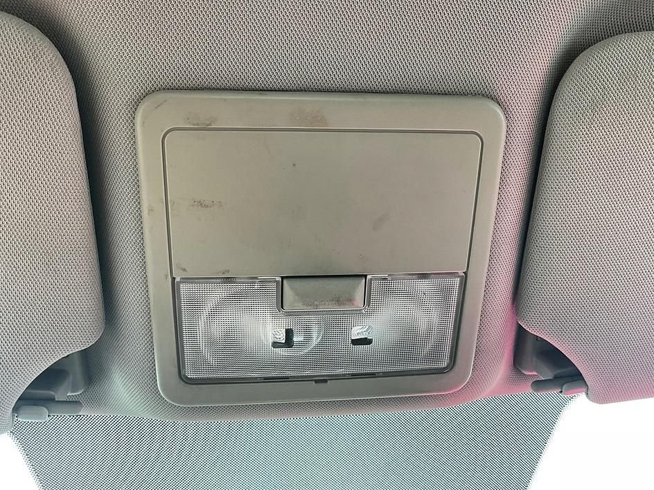 Used 2012 Silver Nissan 2.0 S image 20