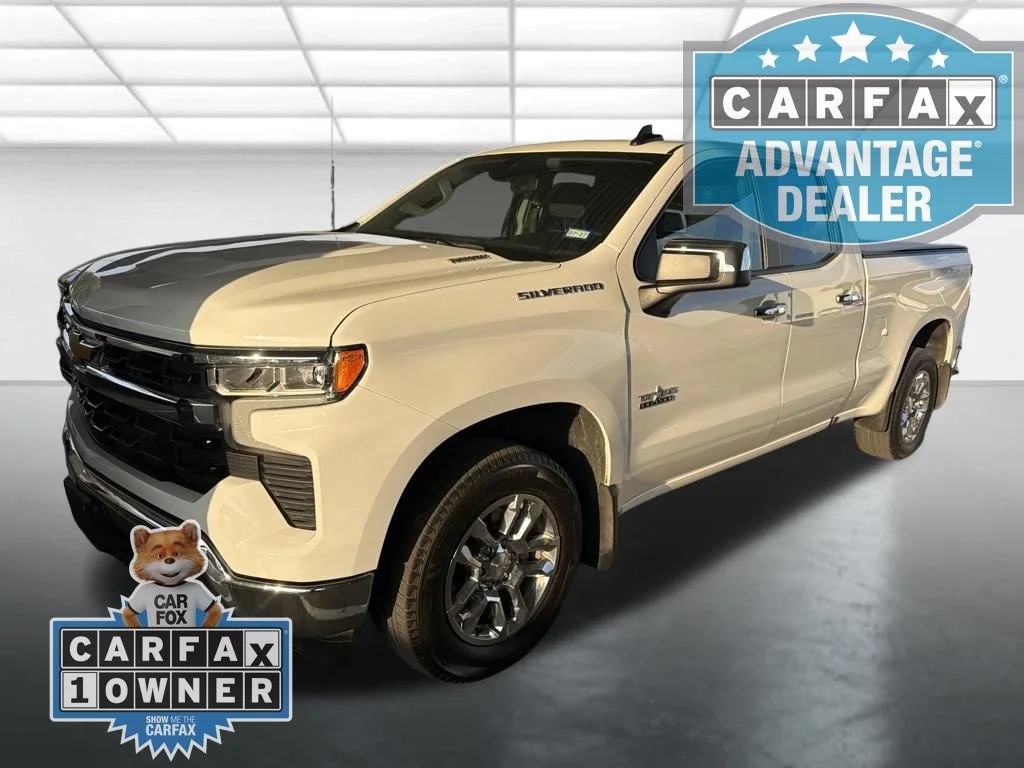 Used 2024 Summit White Chevrolet LT image 6