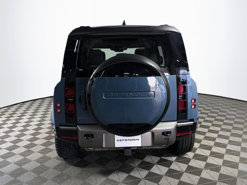 Certified Used 2025 Tasman Blue Metallic Land Rover X-Dynamic SE image 6
