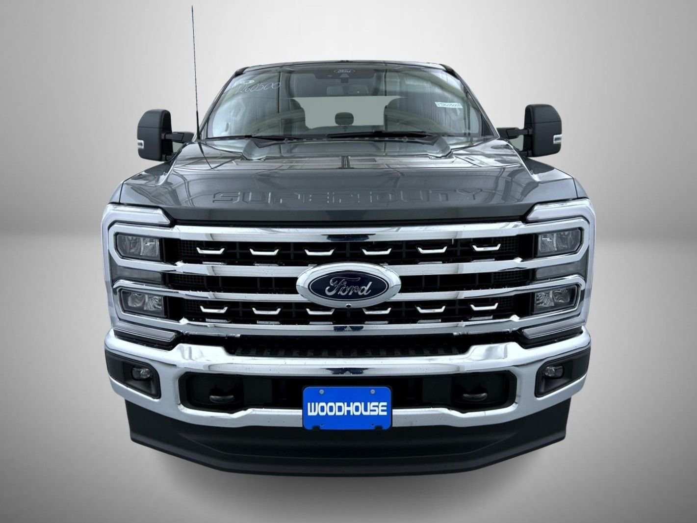 New 2026 Carbonized Gray Metallic Ford XLT image 2