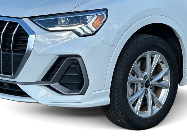Used 2025 White Audi Premium image 9
