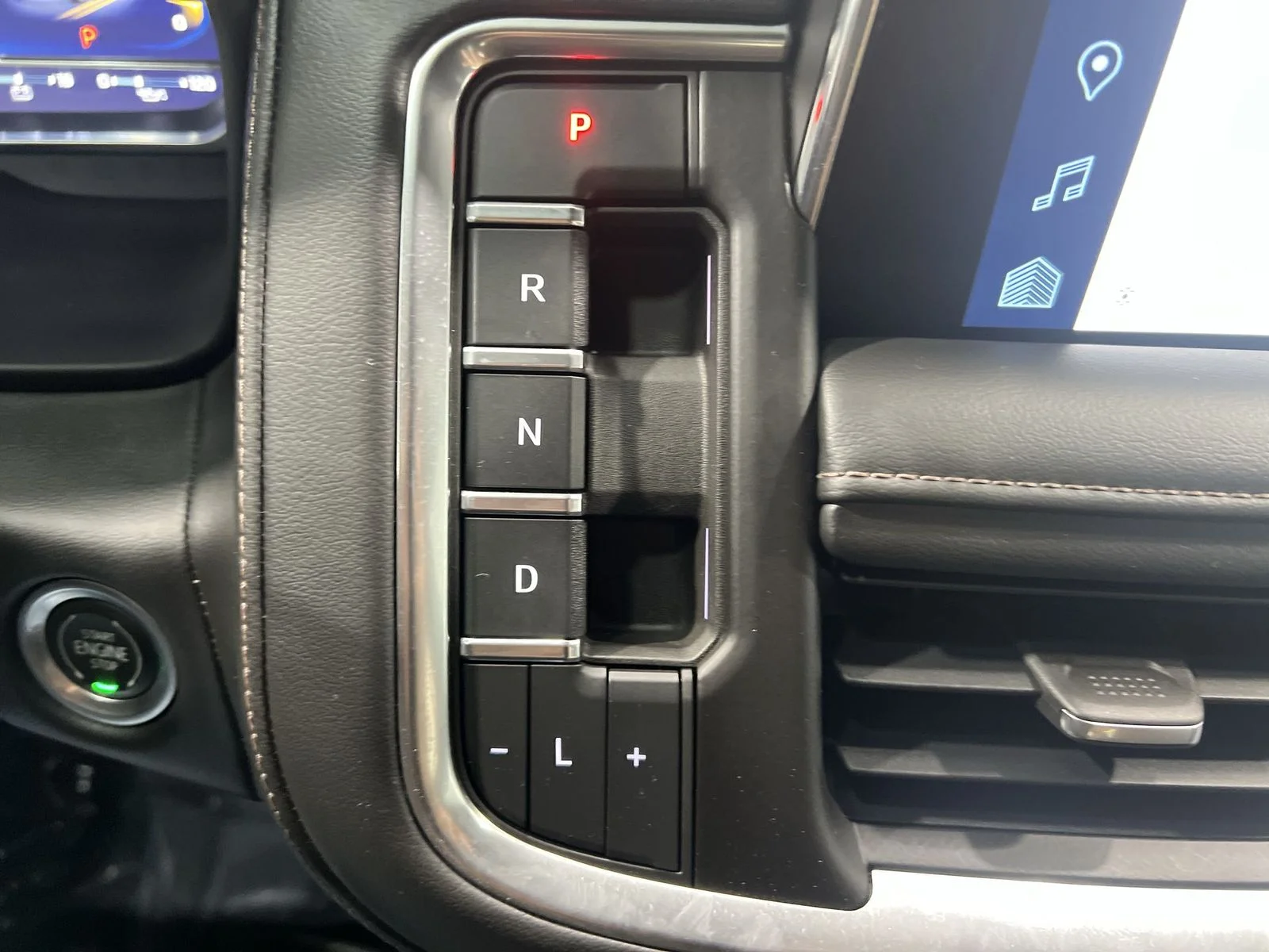Used 2022 Gray Chevrolet High Country image 20