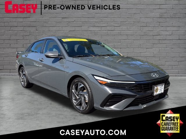 Used 2024 Gray Hyundai SEL image 1