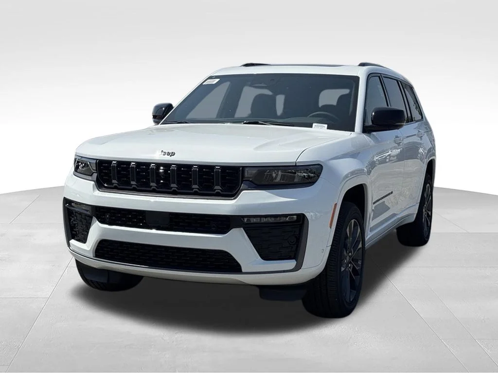 New 2026 Bright White Clear-Coat Exterior Paint Jeep Limited image 2