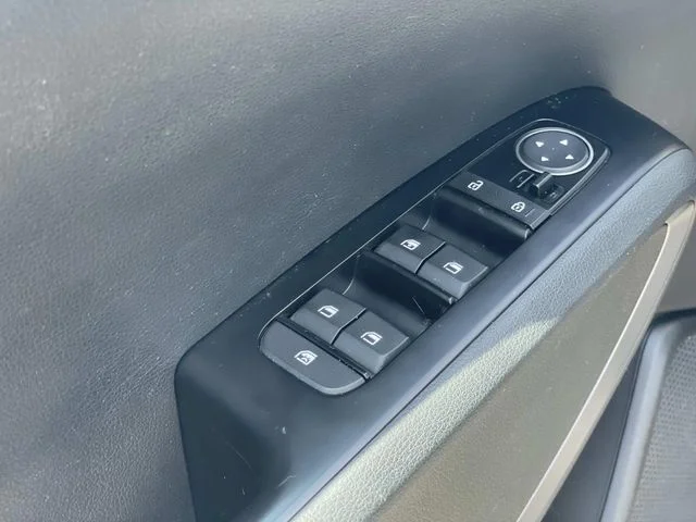 Used 2020 Gray Kia S image 16