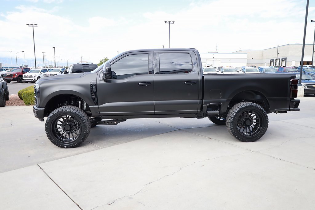 2025 Ford F-350 Platinum photo 3