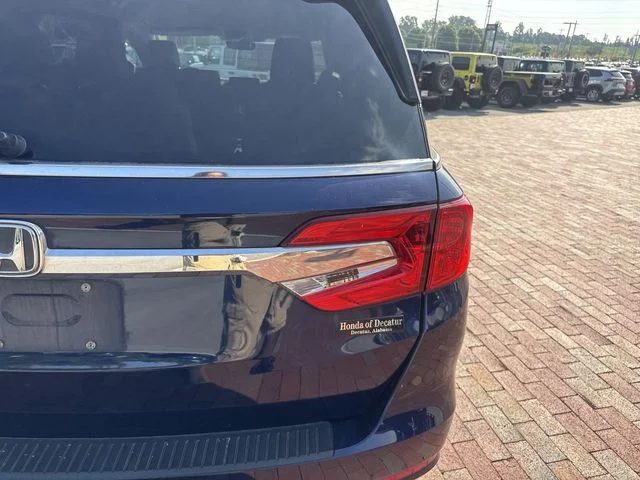 Used 2018 Blue Honda EX image 11