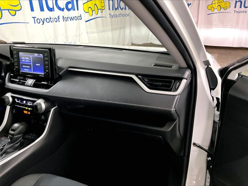 Certified Used 2022 White Toyota LE image 13