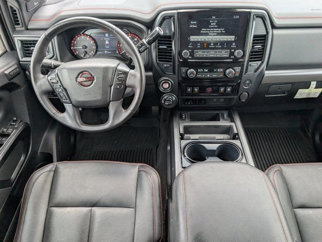 Used 2024  Nissan PRO-4X image 6