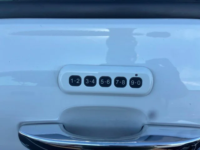 Used 2024 Oxford White Ford XLT image 5