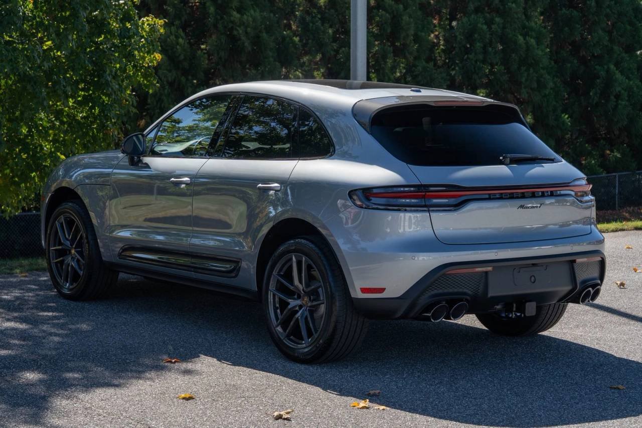 Used 2026  Porsche  image 3