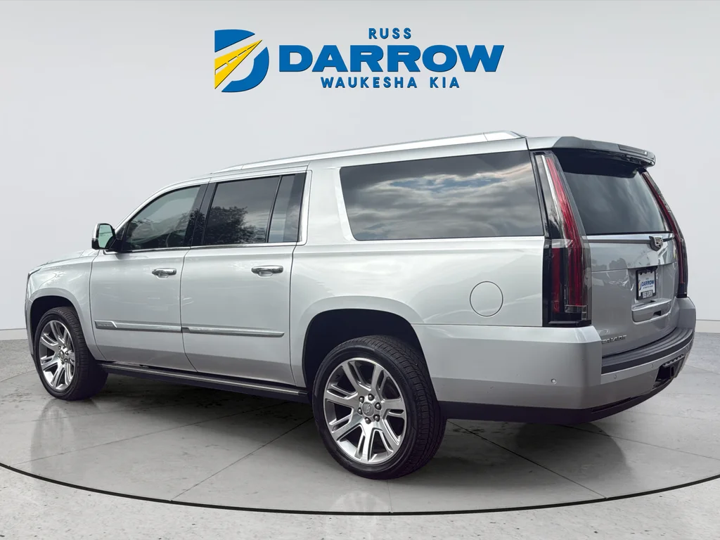 Used 2017 Silver Cadillac Premium image 3