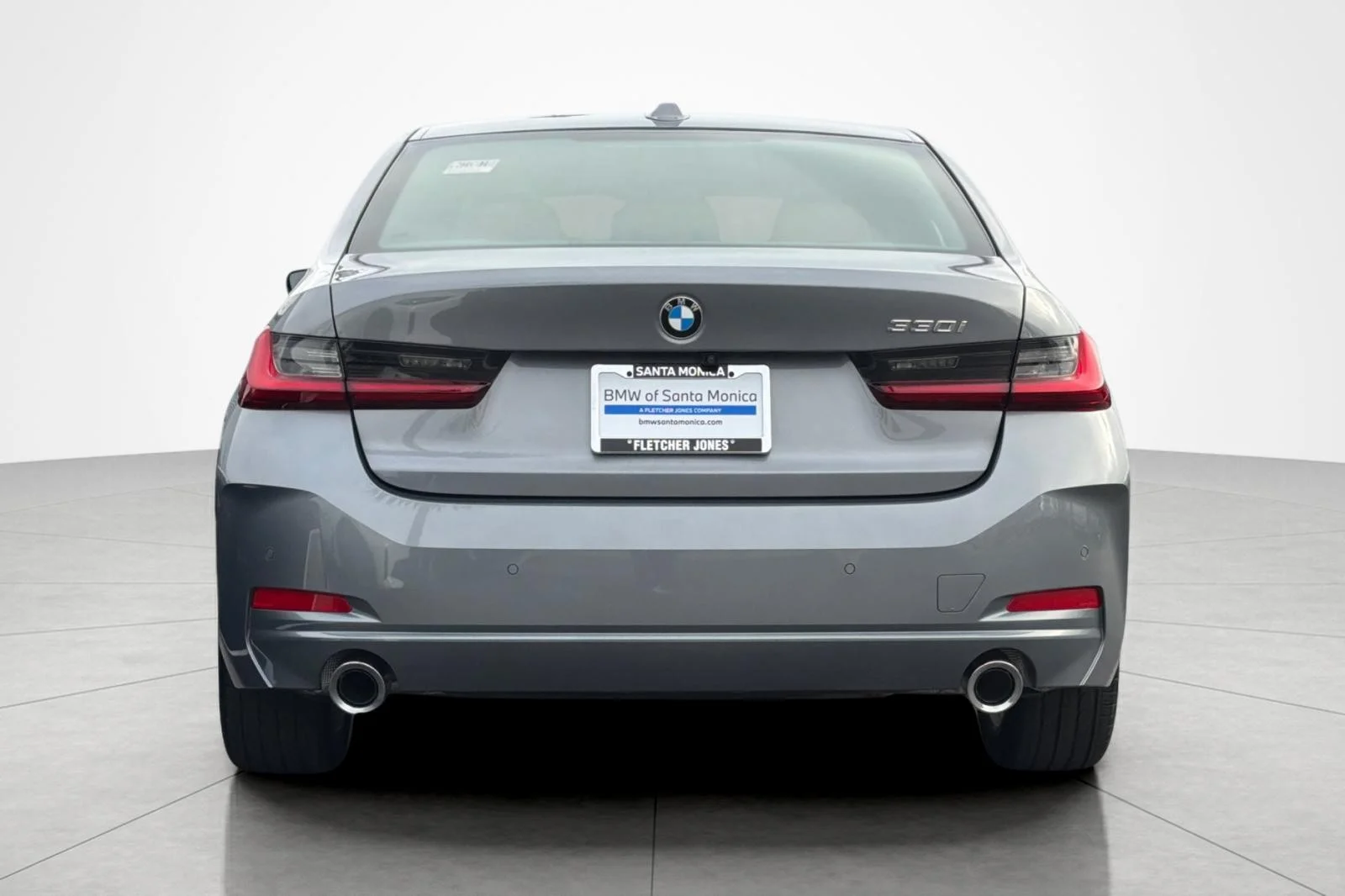 Used 2024 Skyscraper Grey Metallic BMW 330i image 4