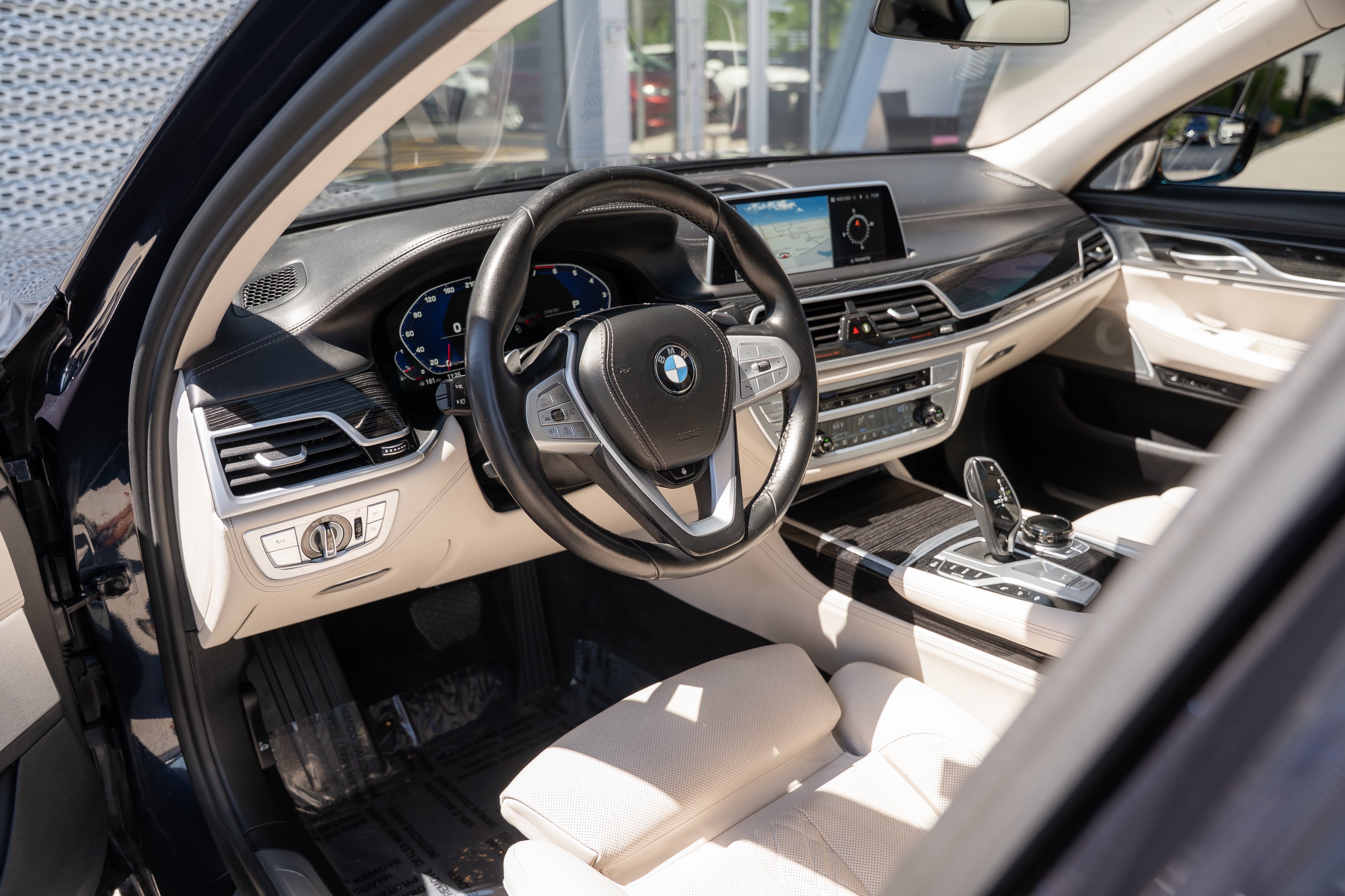 Used 2020 Imperial Blue Metallic BMW 750i xDrive image 10