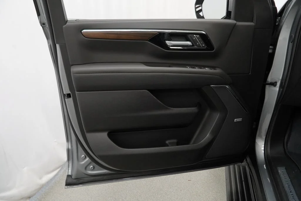 New 2026 Sterling Gray Metallic Chevrolet High Country image 24