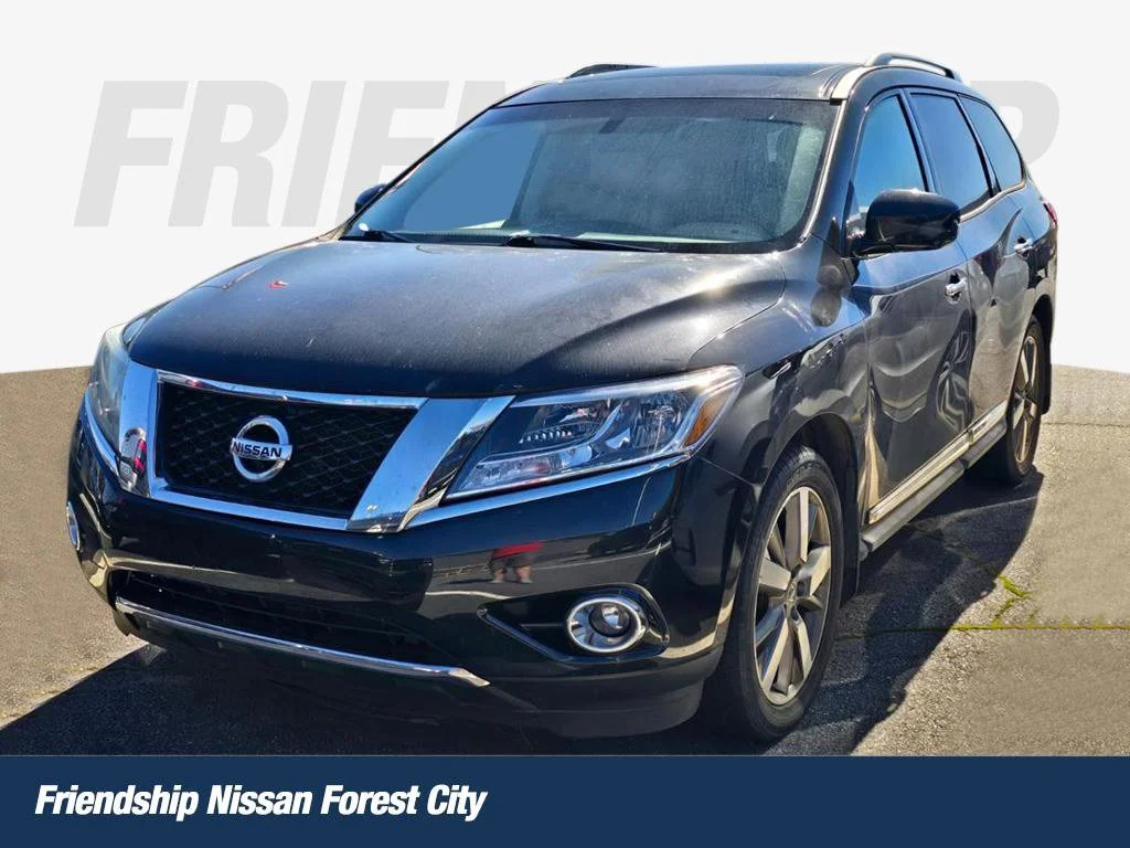 Used 2016 Black Nissan Platinum image 1