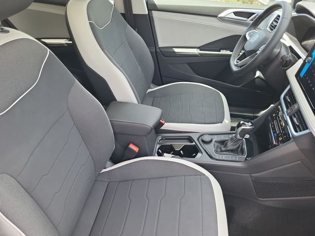New 2026 White Volkswagen 1.5T SE image 17