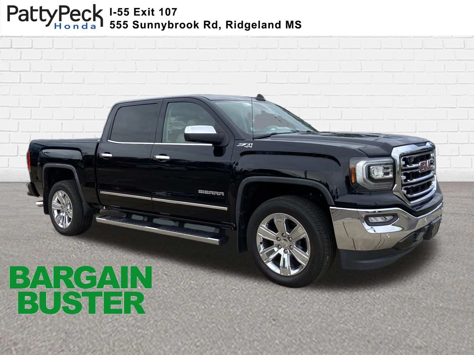 2017 GMC Sierra 4WD Crew Cab Short Box SLT's photo