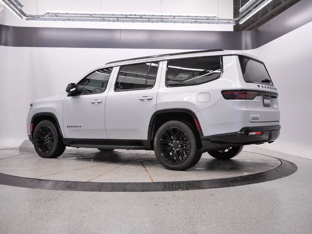 Used 2023 Silver Jeep Series II image 3
