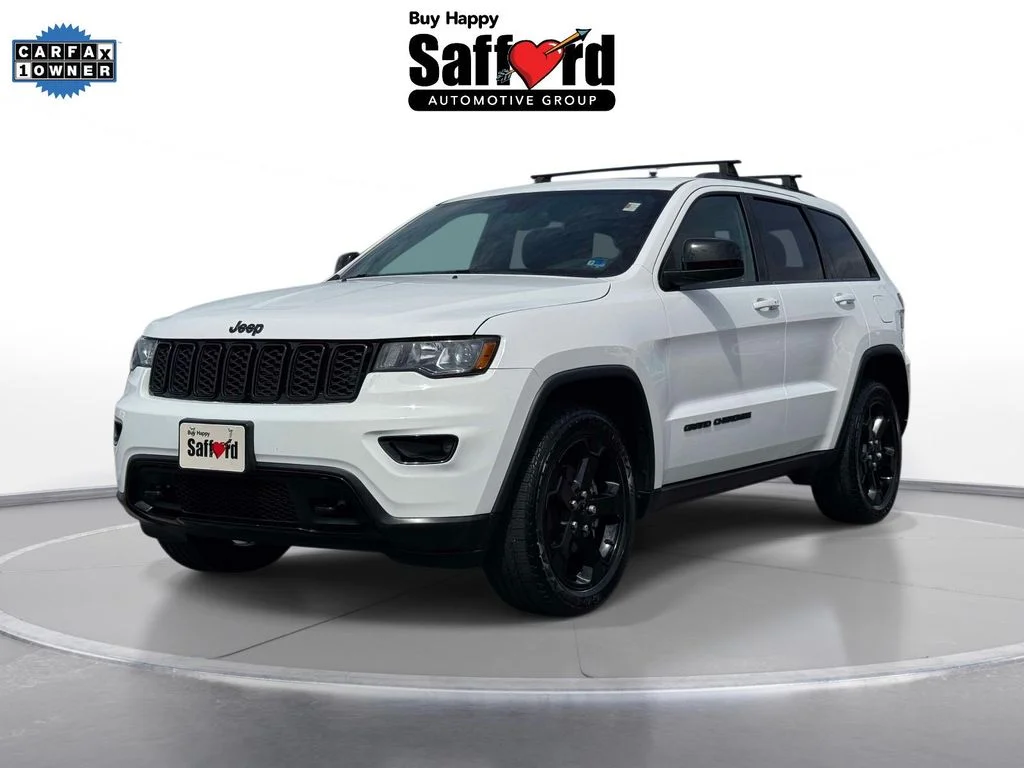 Used 2019 White Jeep Laredo image 1