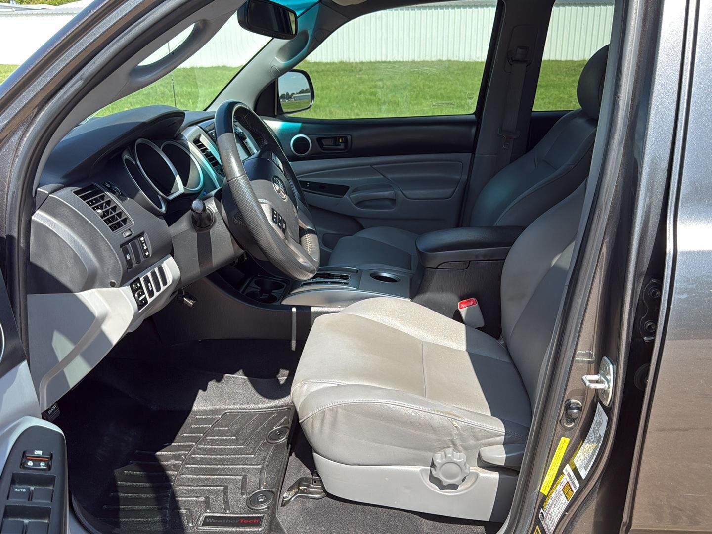 Used 2013 Magnetic Gray Metallic Toyota PreRunner V6 image 11