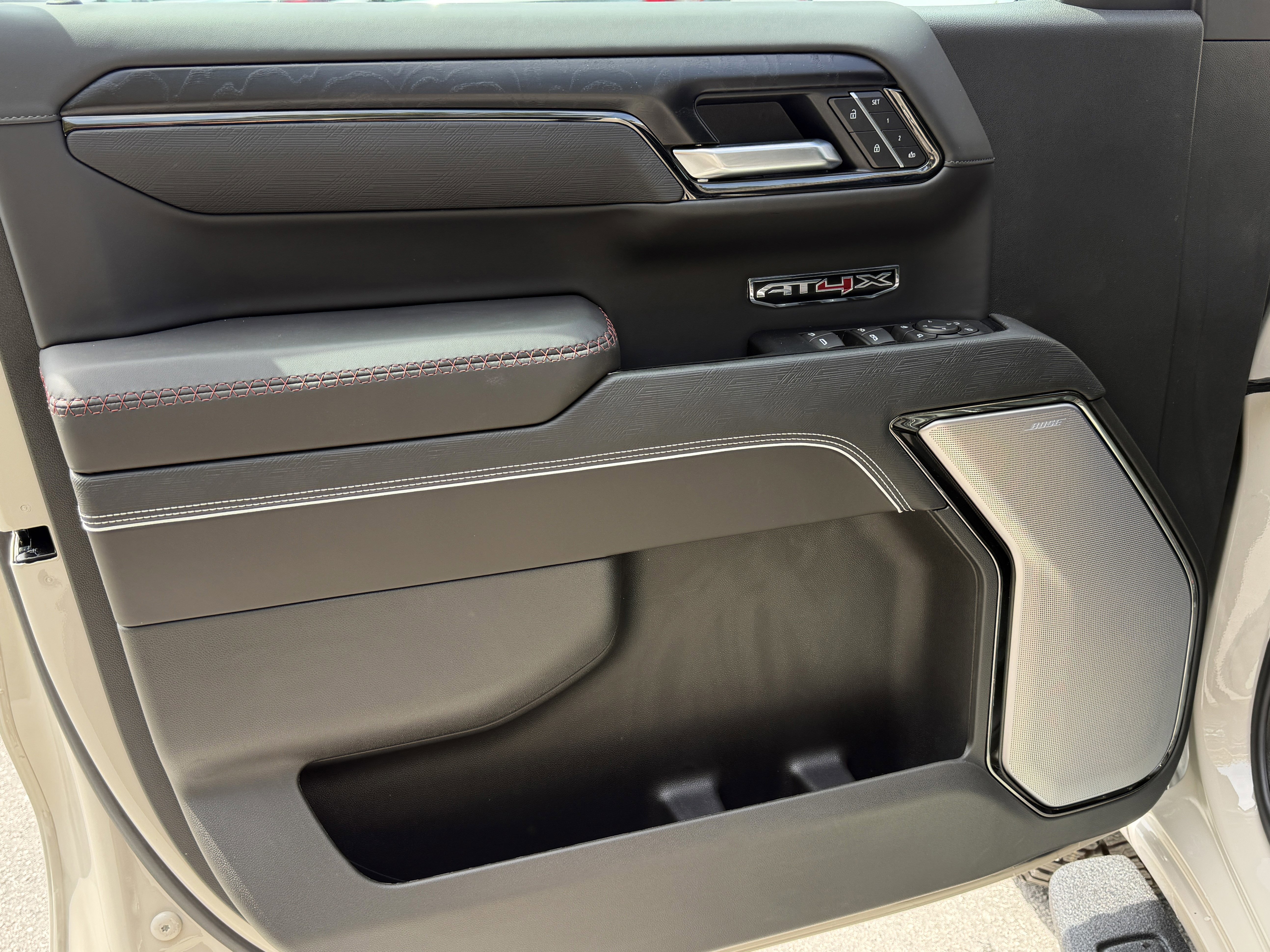 2026 GMC Sierra 1500 AT4X - Photo 22