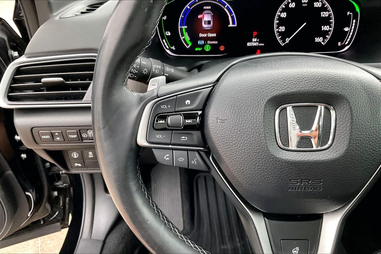 Used 2020 Crystal Black Pearl Honda Touring image 23