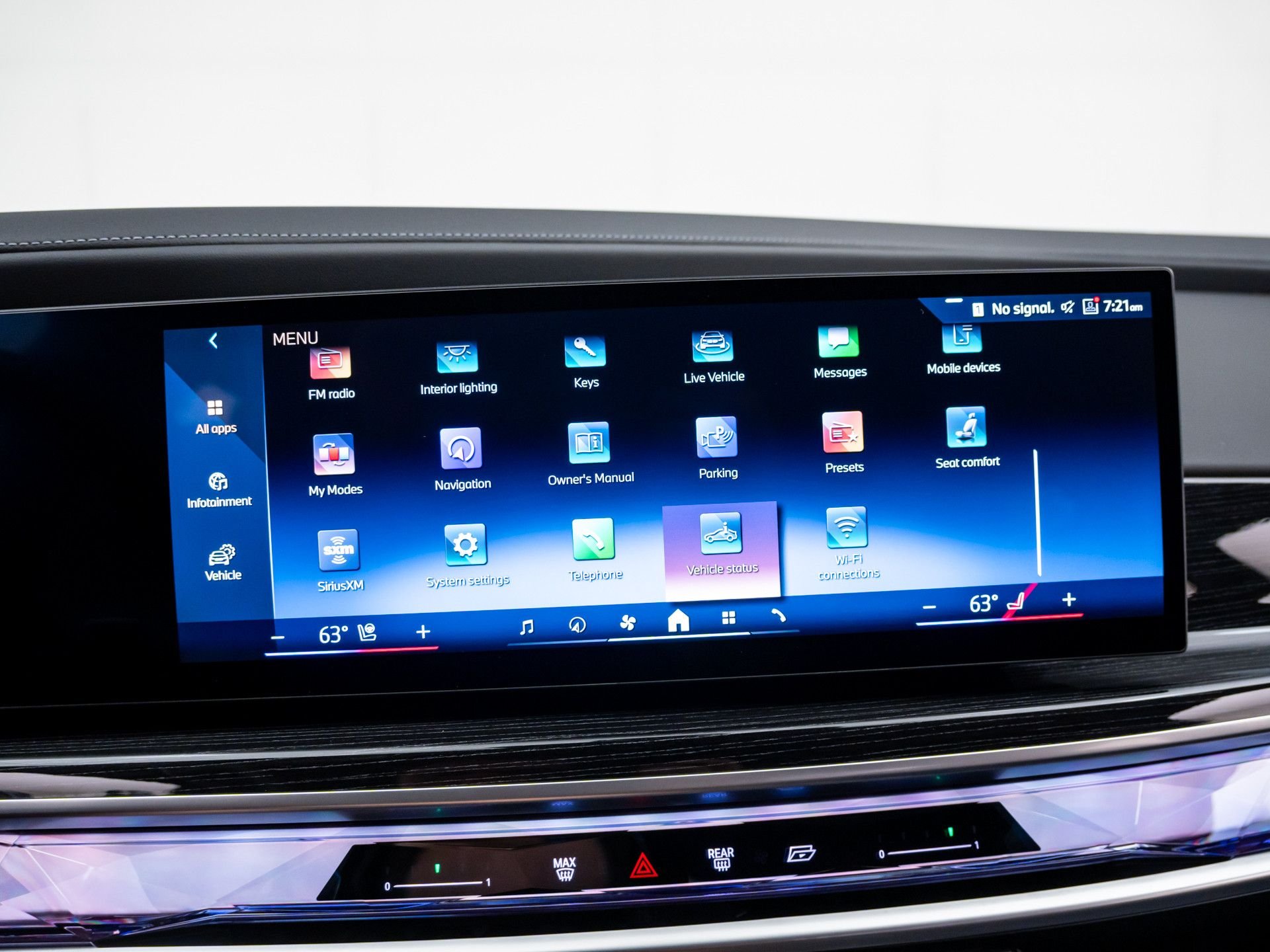 Certified Used 2025 Carbon Black Metallic BMW 740i xDrive image 23