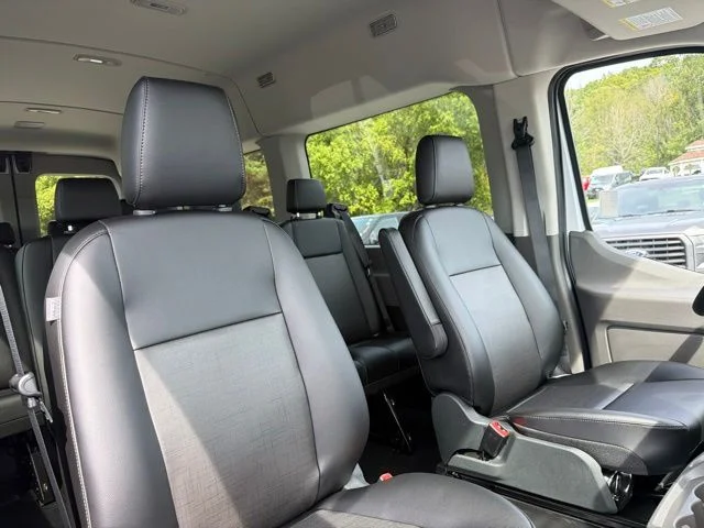 New 2026 Oxford White Ford Passenger Van XL image 34