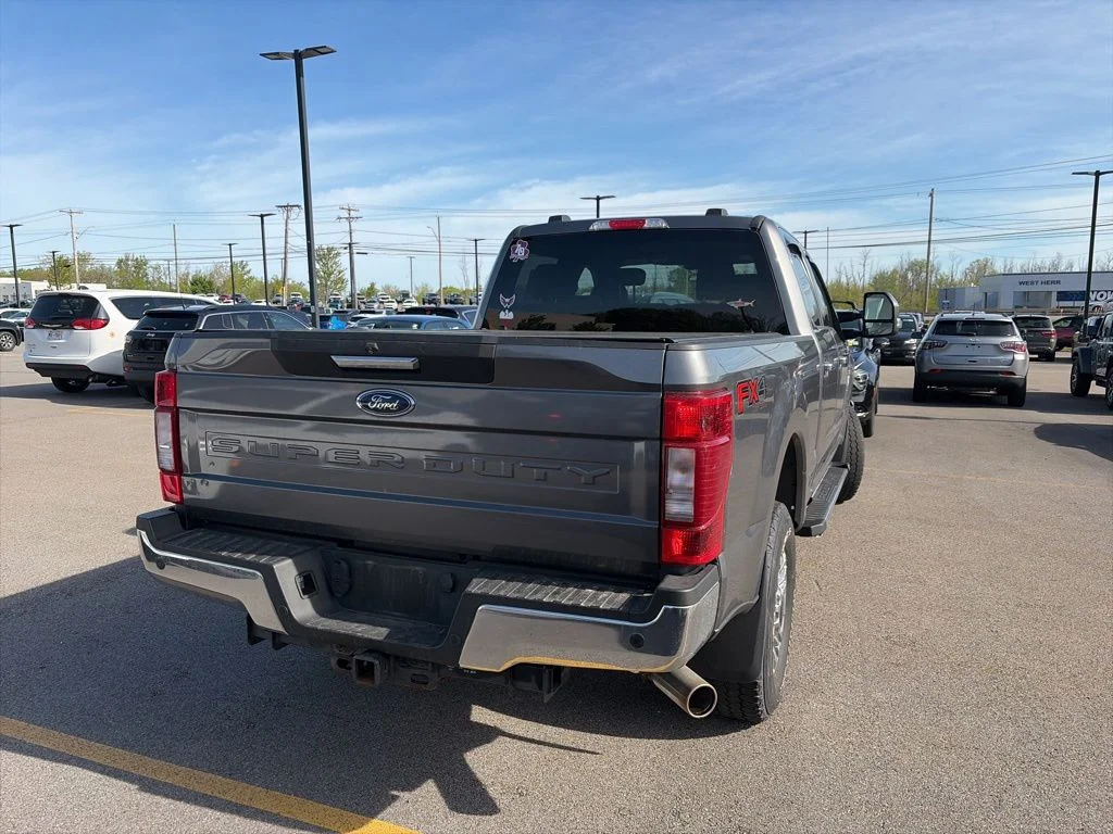 Used 2021 Gray Ford XLT image 2