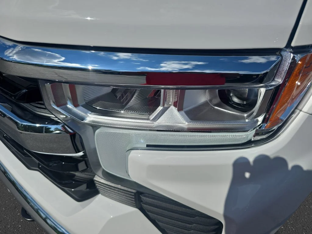 New 2026 Summit White Chevrolet LT image 29