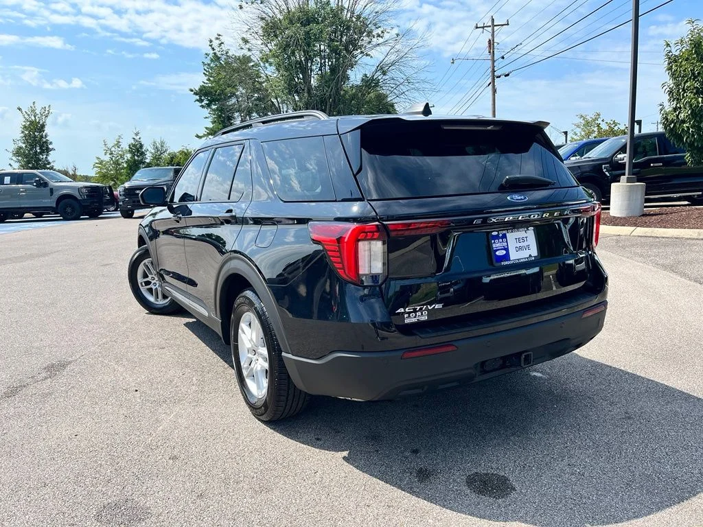 Used 2025 Black Ford Active image 4
