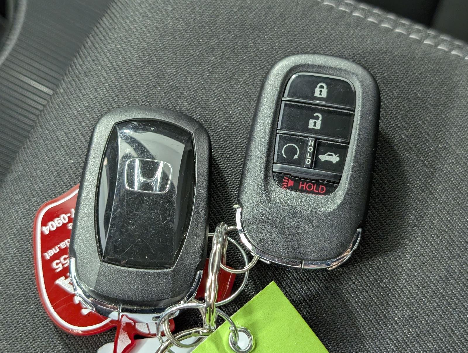 Certified Used 2025 Platinum White Pearl Honda Sport image 32