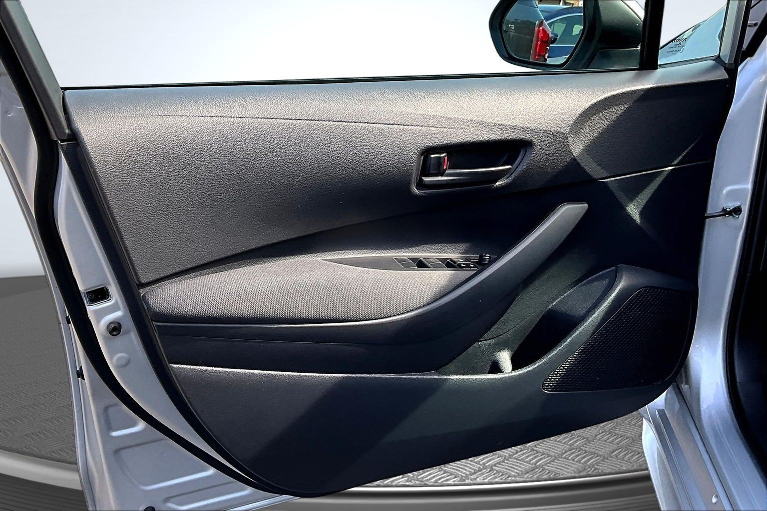 Used 2025 Silver Toyota LE image 16