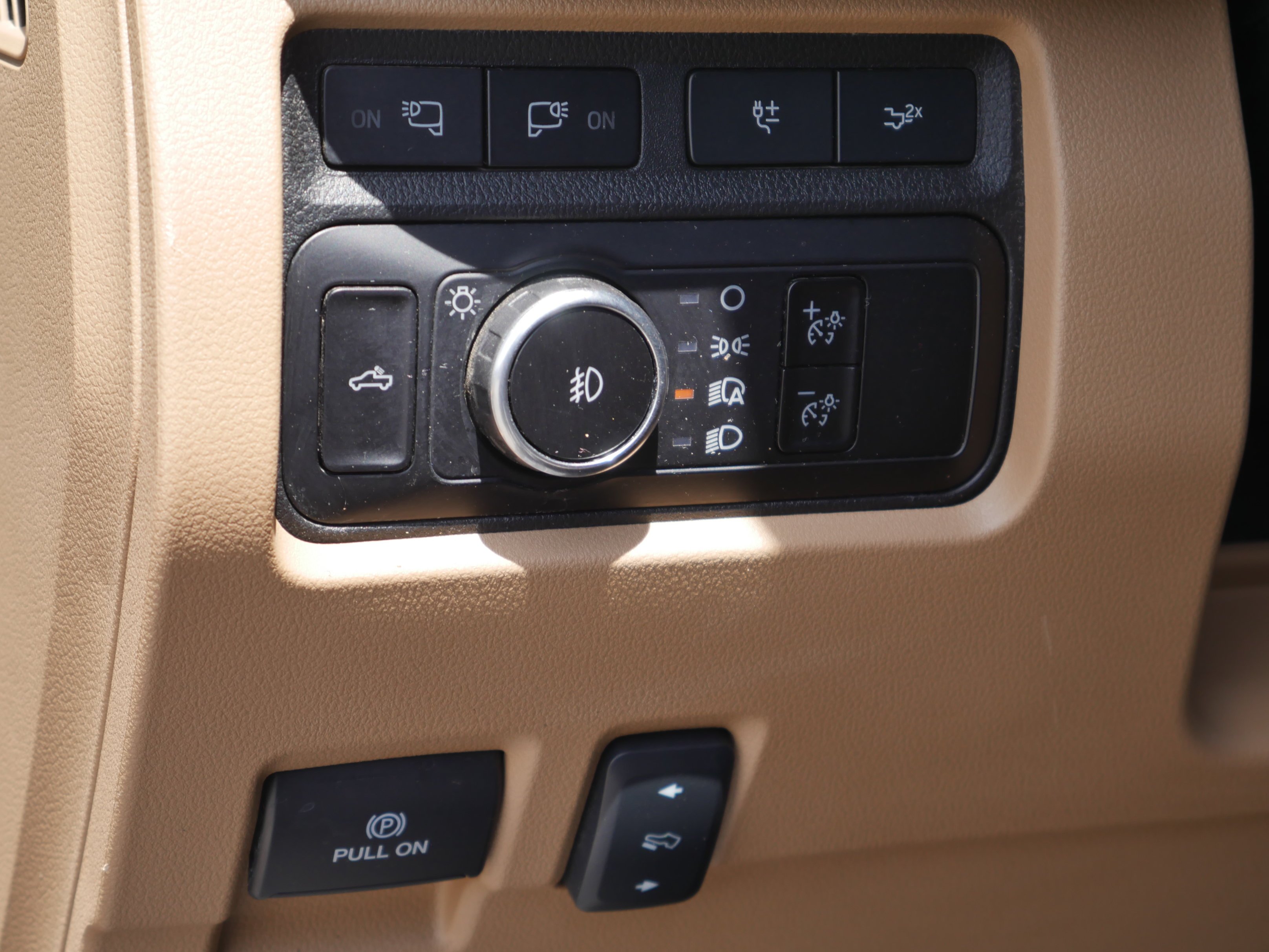 Certified Used 2023 Black Metallic Ford LARIAT image 6