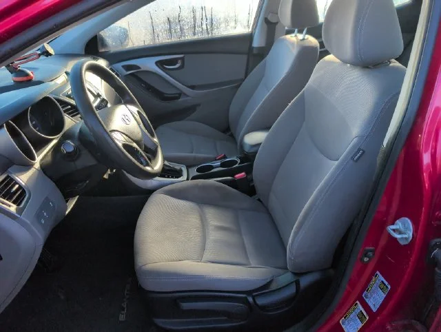 Used 2016 Red Hyundai SE image 12